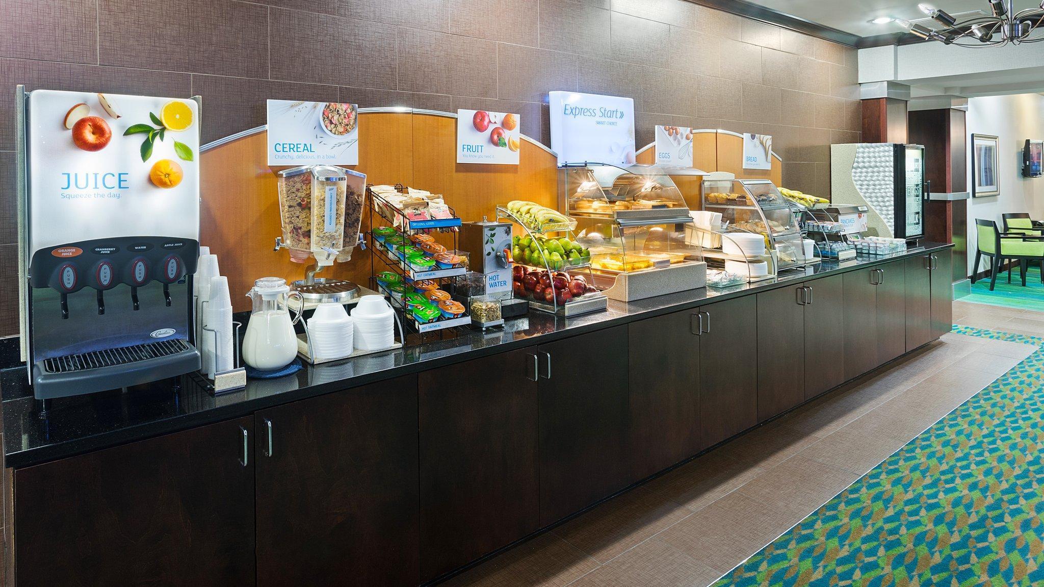 Resort Express And Stroudsburg-poconos By Ihg 3*