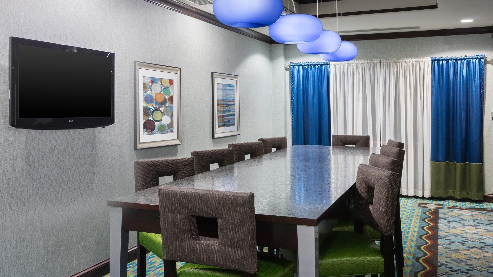 Express And Stroudsburg-poconos By Ihg Resort
