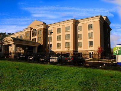 Resort Express And Stroudsburg-poconos By Ihg 3*