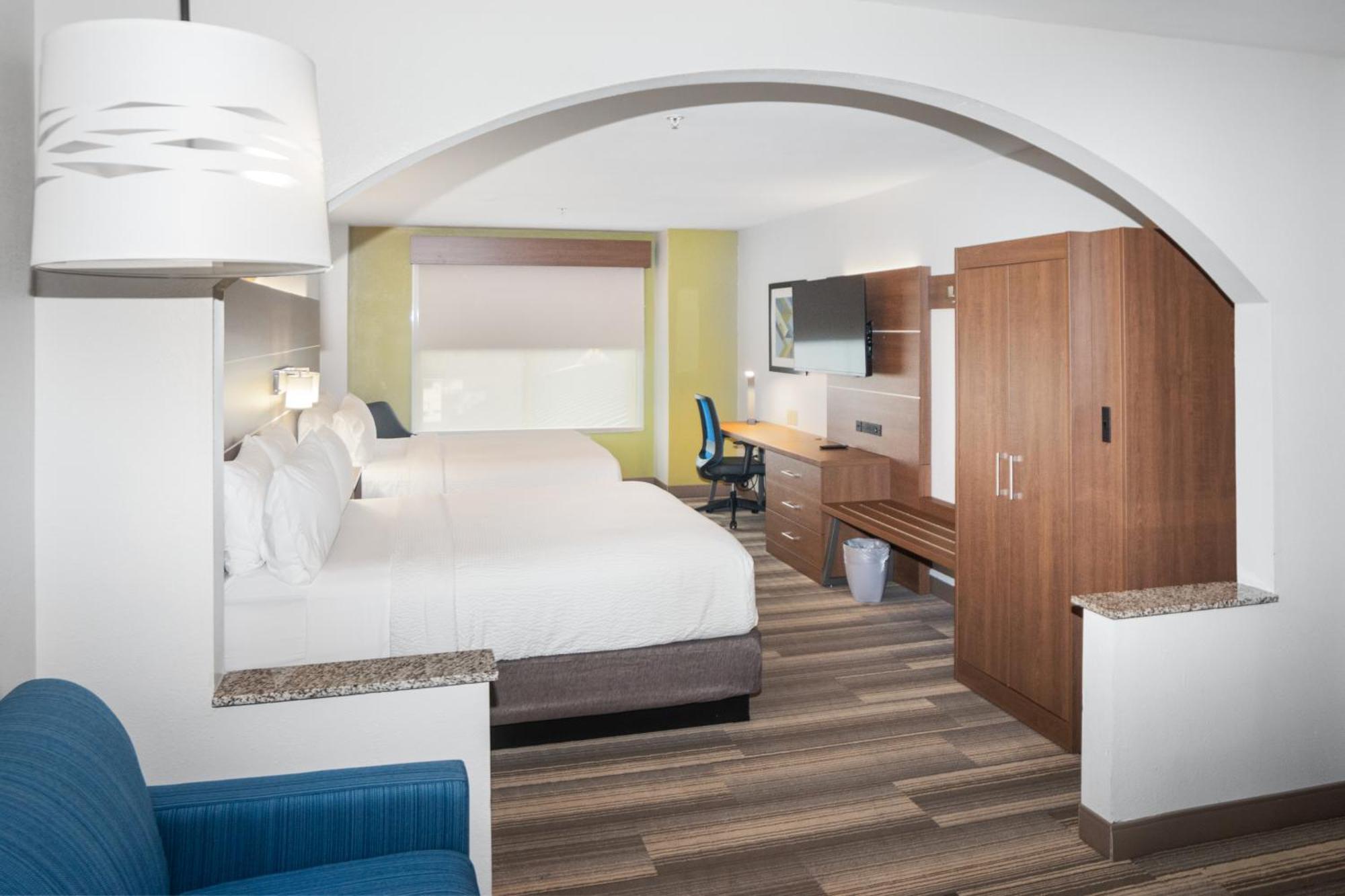 Resort Express And Stroudsburg-poconos By Ihg 3*
