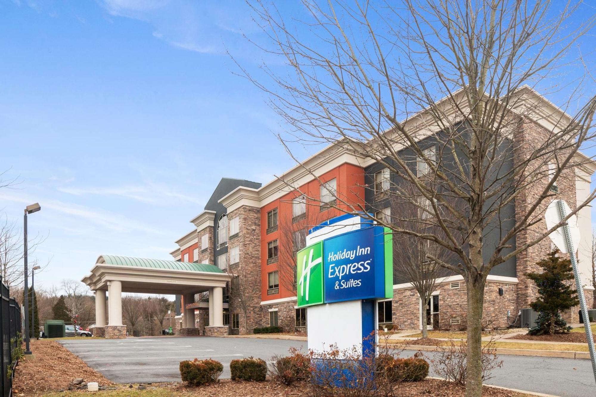 Express And Stroudsburg-poconos By Ihg Resort Stroudsburg