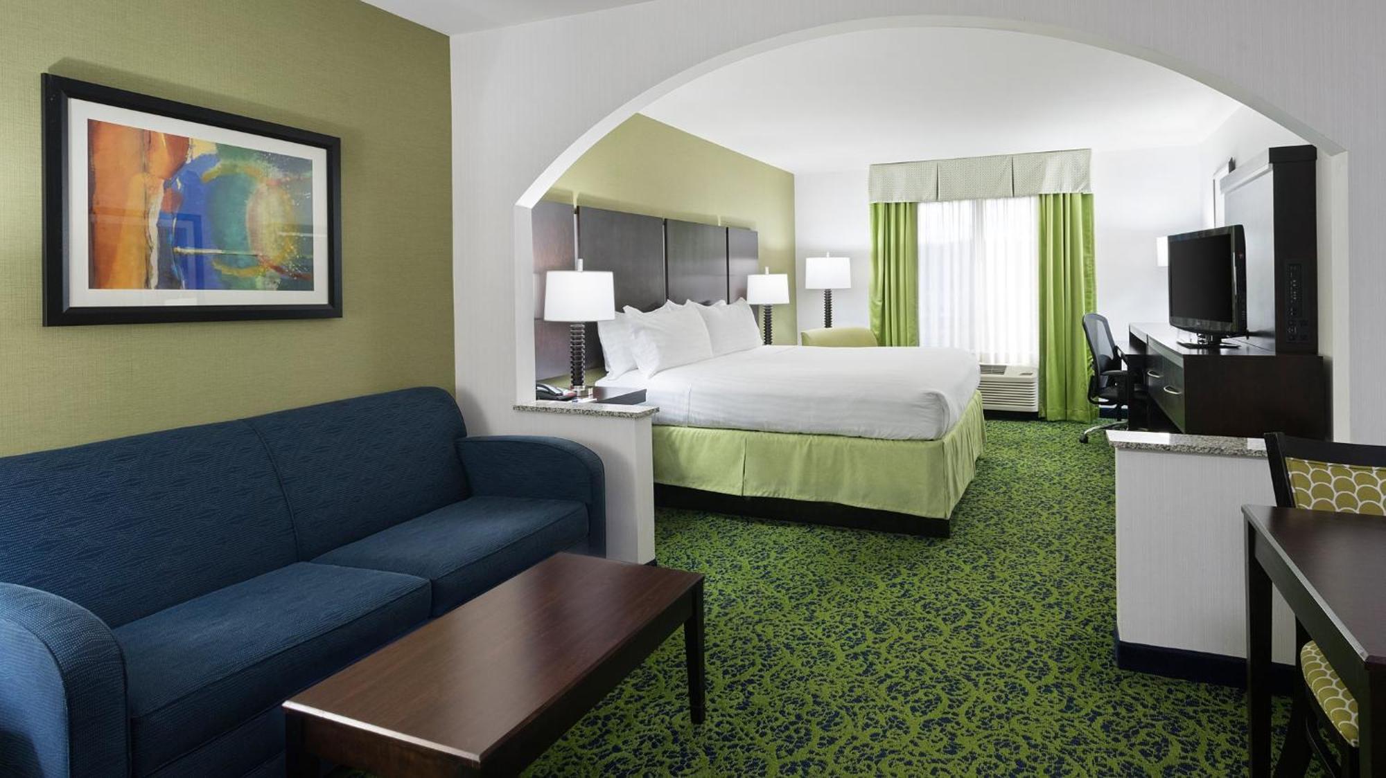 Express And Stroudsburg-poconos By Ihg 3*