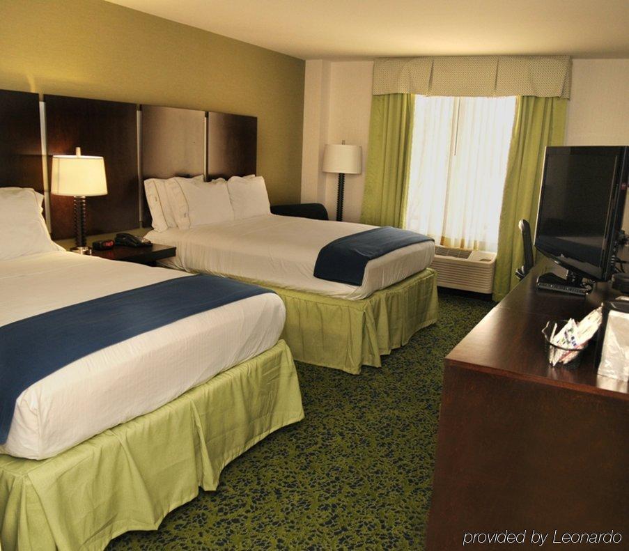 Resort Express And Stroudsburg-poconos By Ihg