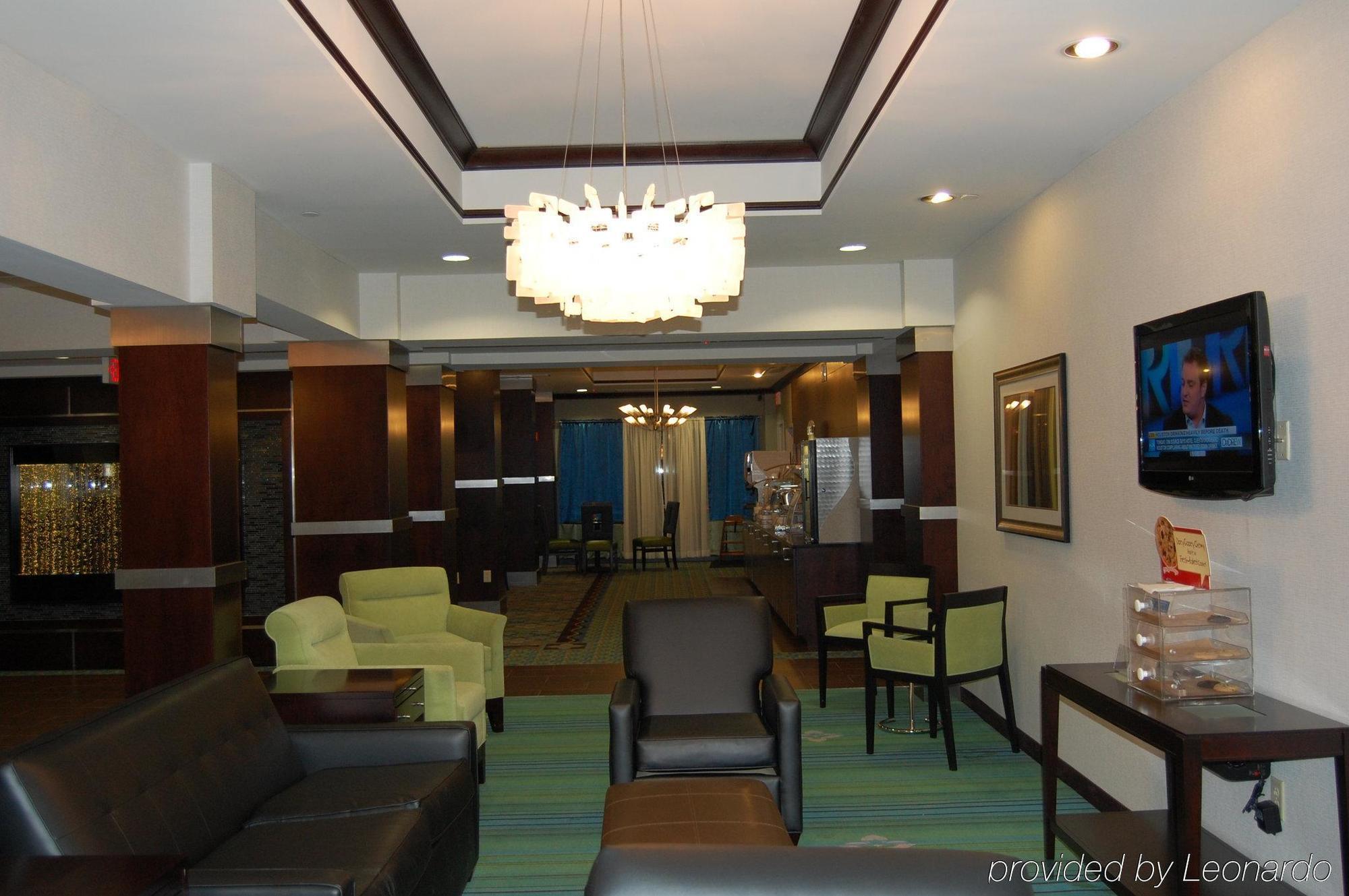 Resort Express And Stroudsburg-poconos By Ihg 3*